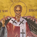Κάτω Βλασία Αχαΐας: Οργή για τη βεβήλωση προσκυνηταριού του Αγίου Βλασίου στην είσοδο του χωριού