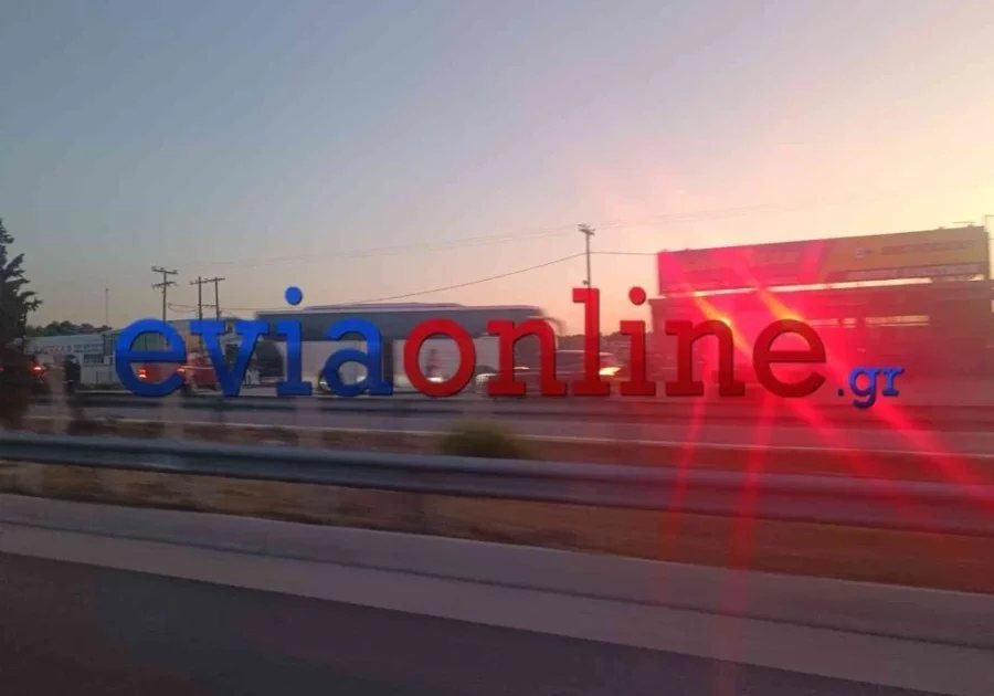 Εύβοια: Φωτιά σε εν κινήσει λεωφορείο με δεκάδες επιβάτες