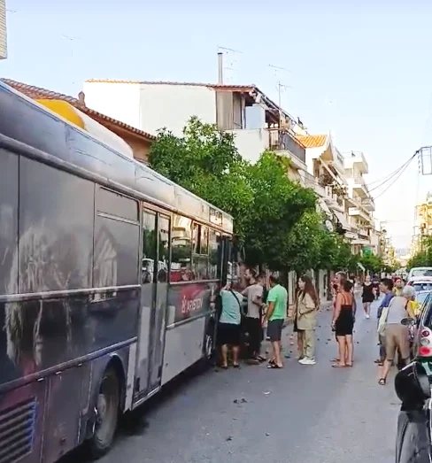 Τραγωδία στο Αίγιο: Νεκρός οδηγός αστικού λεωφορείου που υπέστη ανακοπή εν ώρα υπηρεσίας