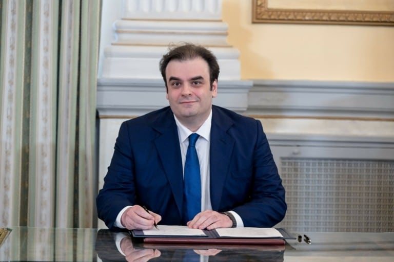 Στην Πάλαιρο ο Κυριάκος Πιερρακάκης – Ποιος τον φιλοξενεί και με ποιον Αιτωλοακαρνάνα πολιτικό συνέφαγε!