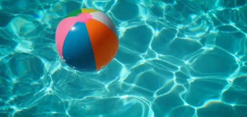 Για ανθρωποκτονία από αμέλεια κατηγορούνται οι γονείς του 4χρονου και ο ιδιοκτήτης του beach bar στην Πάρο: Πώς έγινε η τραγωδία