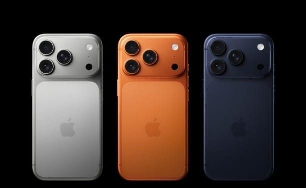 Apple: Έρχεται το επετειακό γυάλινο iPhone