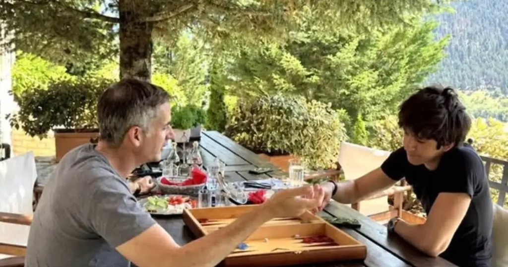 Κώστας Μπακογιάννης: Η τρυφερή φωτογραφία με τον γιο του Παύλο – «Ο ορισμός της ευτυχίας»