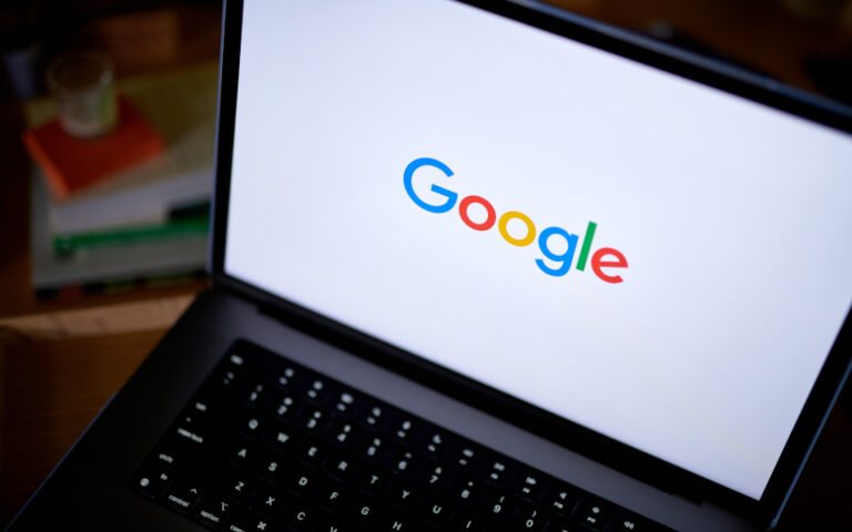 Tι έψαξαν οι Ελληνες στην Google το καλοκαίρι 2026 (γραφήματα)