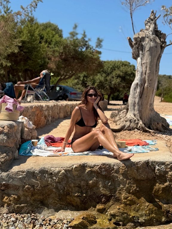 H Πατρινή Ηλιάνα Παπαγεωργίου απολαμβάνει πλέον τις διακοπές της στους Λειψούς