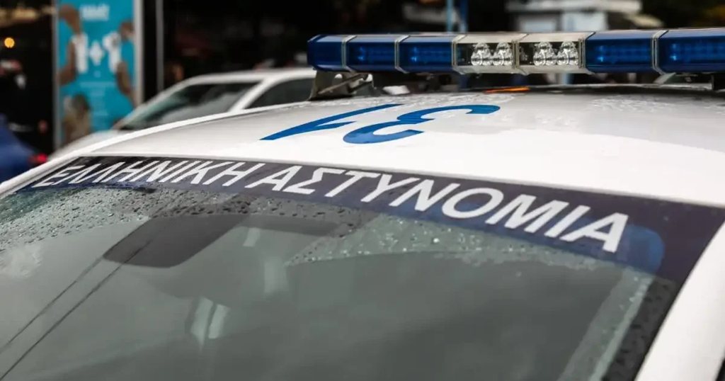 Συναγερμός στο Αστυνομικό Τμήμα Δυτικής Αχαΐας – Άνδρας απειλούσε να λουστεί με βενζίνη