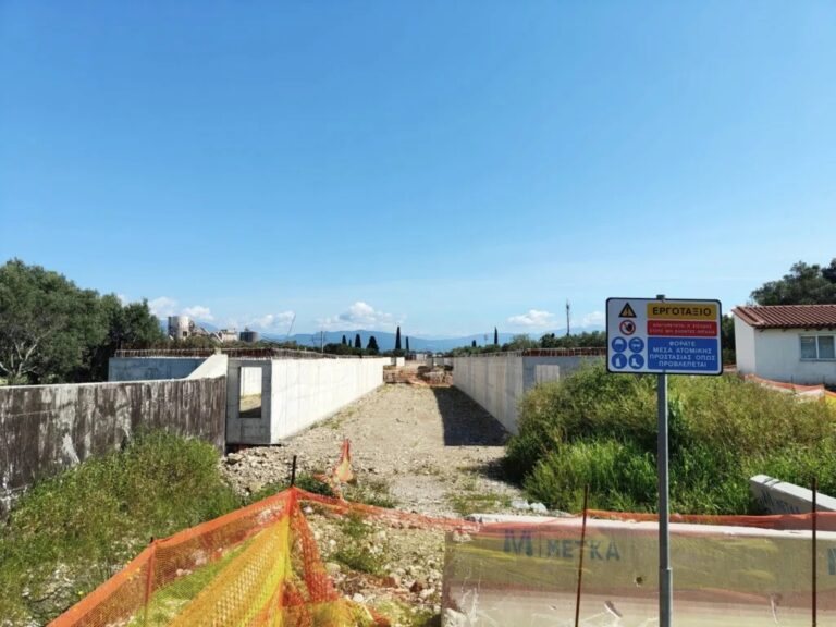Καμπανάκι για περιοχές με λιμνάζοντα ύδατα – Πιθανές εστίες διάδοσης του ιού του Δυτικού Νείλου σε εργοτάξιο στον Άγιο Βασίλειο και στην Ακράτα