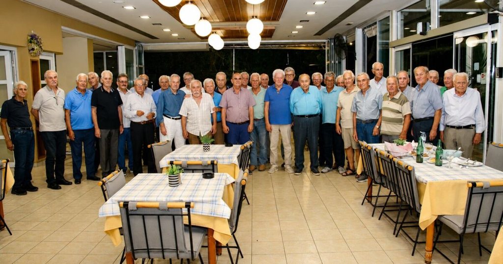 Ηλεία: Η συγκινητική συγκέντρωση των παλιών συμμαθητών από το Γυμνάσιο Αρένων Πύργου