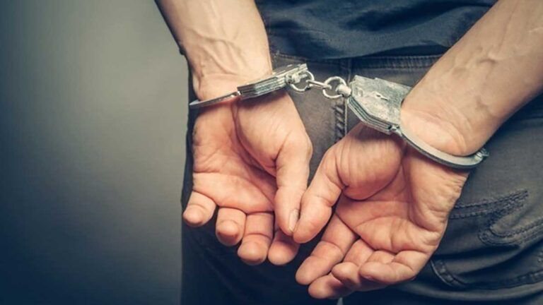 Υπότροπος οδηγός στην Πάτρα – Συνελήφθη ξανά χωρίς δίπλωμα στο τιμόνι