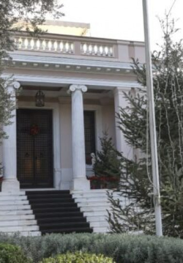 Κυβερνητικές πηγές για Τσίπρα: Άλλα είπε στην ομιλία, άλλα έστειλαν γραπτώς
