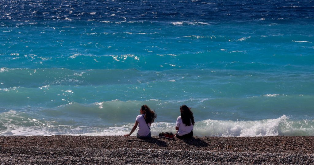 Καιρός Σαββάτου: Ζέστη έως 36°C και δυνατοί άνεμοι στο Αιγαίο – Πού θα φτάσουν τα 7 μποφόρ