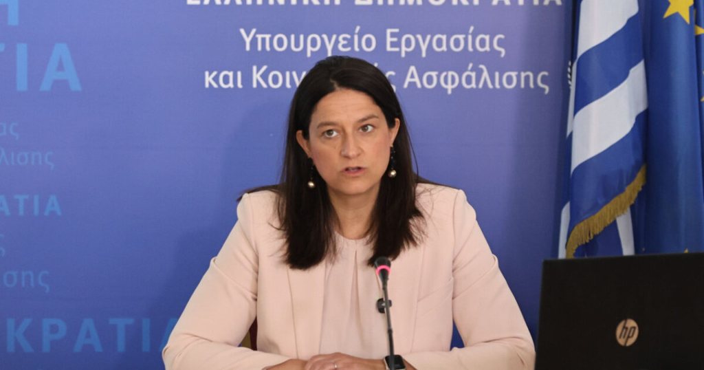 Κεραμέως: Στις 42 ημέρες η απονομή κύριας σύνταξης – Ψηφιοποιούνται 53 εκατ. καρτέλες ενσήμων
