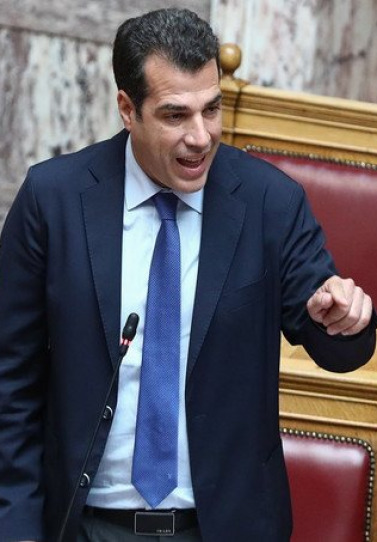 Απάντηση Πλεύρη στο ΠΑΣΟΚ για τον Θεοδωρόπουλο: «Δεν υπήρξε συνεργασία, ήταν γιατρός μου»