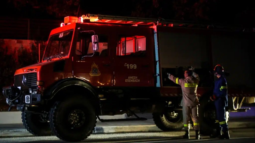 Φωτιά σε δωμάτιο ξενοδοχείου στη Μύκονο – Χωρίς τις αισθήσεις του εντοπίστηκε άνδρας