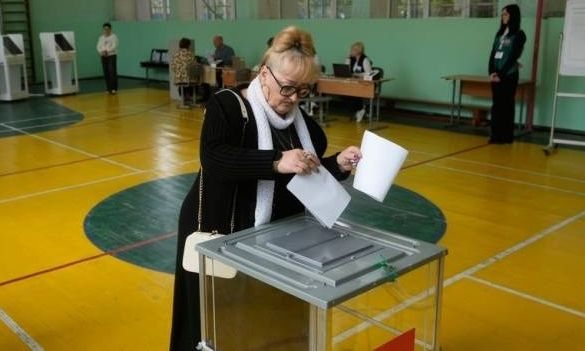 Ρωσία: Στο 57,5% η Ενωμένη Ρωσία του Πούτιν – Τα πρώτα αποτελέσματα