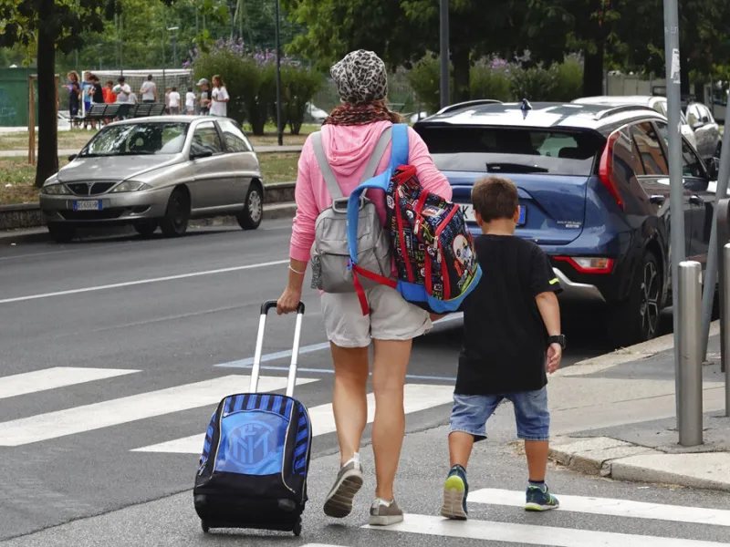 Ρώμη: «Θα μπει όριο μόνο για τους ξένους μαθητές που δεν μιλούν καλά ιταλικά» – Ανησυχία για «φυγή των λευκών»