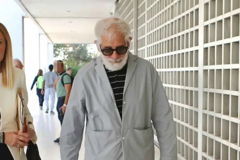 Επιστροφή (;) Φιλιππίδη στο θέατρο